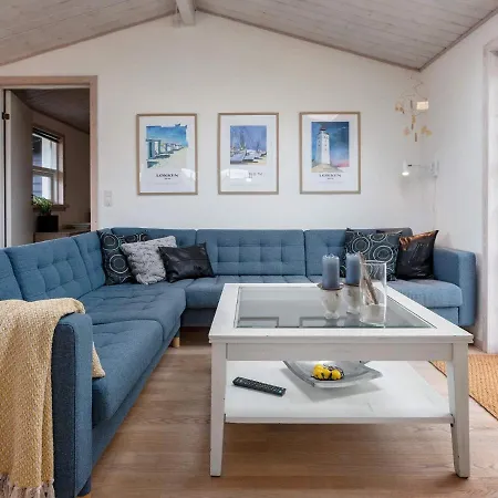 Two-bedroom In 20 Casa vacanze Løkken
