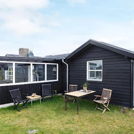 Two-bedroom In 20